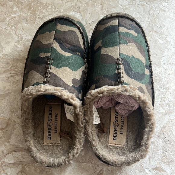 Boys camo slippers size 3 Deer Stags slipperooz - Picture 9 of 9